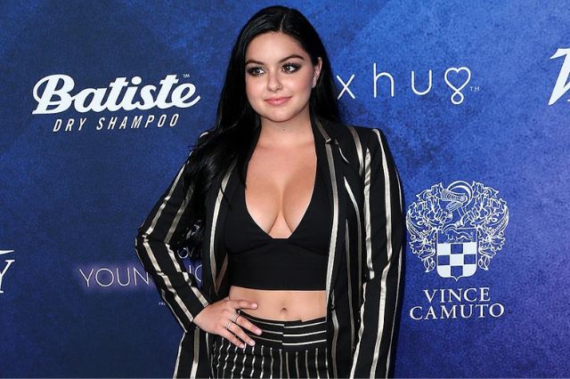 ariel-winter-hot-and-sexy-bikini-pictures