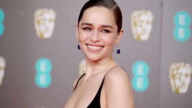 emilia-clarke-hot-and-sexy-bikini-pictures