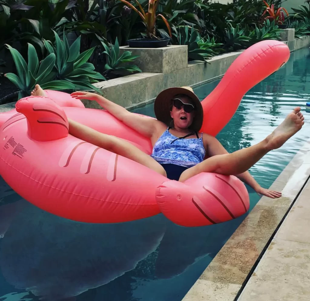 Amy-Schumer-Swimsuit-Pics