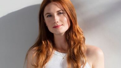 bonnie-wright-sexy-and-hot-bikini-pictures