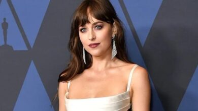 dakota-johnson-sexy-and-hot-bikini-pictures