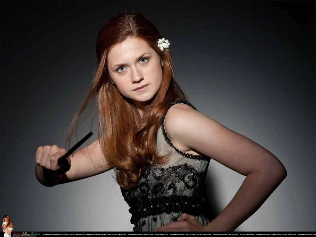 Hot-Looks-of-Bonnie-Wright
