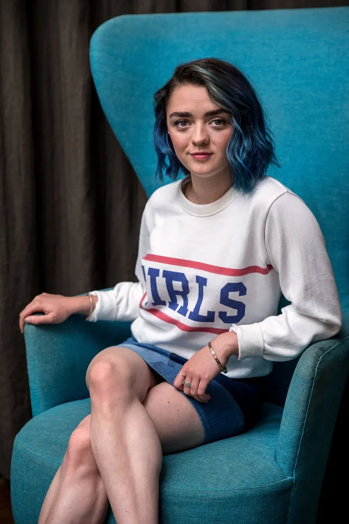 Hot-Pics-of-Maisie-Williams