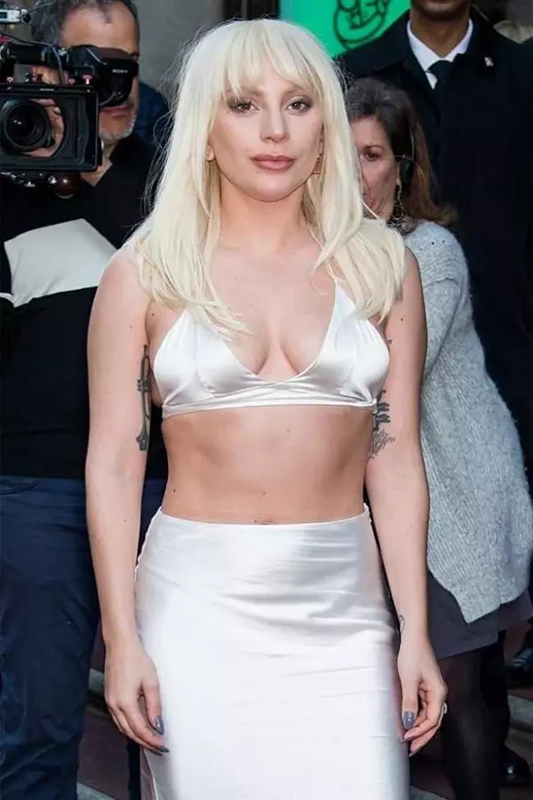 Lady-Gaga-Sexy-Looks