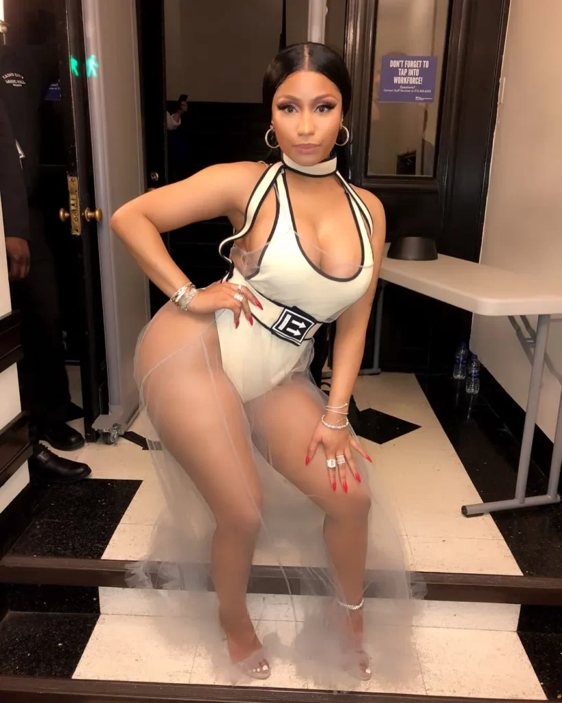 Nicki-Minaj-Hot-Photos