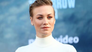 yvonne-strahovski-sexy-and-hot-bikini-pictures