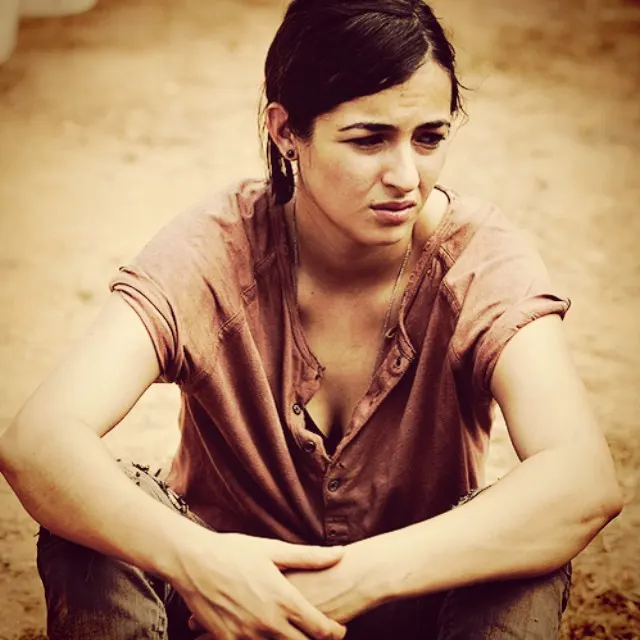 Alanna-Masterson-Bikini-Looks