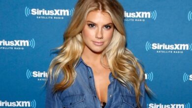 charlotte-mckinney-sexy-and-hot-bikini-pictures