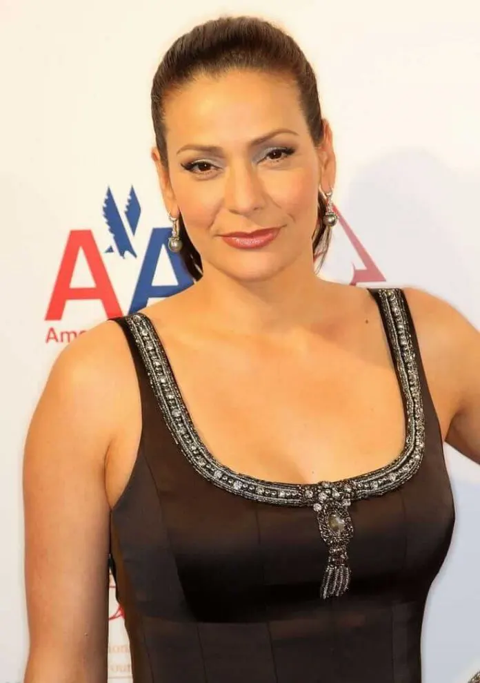 Constance-Marie-Bikini-Images