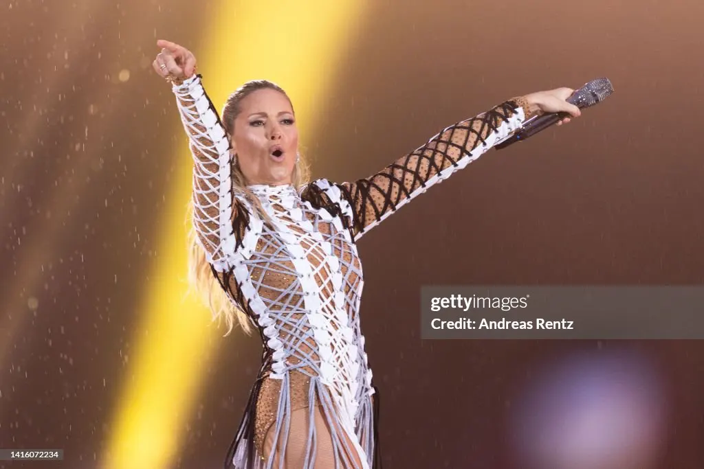 Helene-Fischer-Bikini-Pics