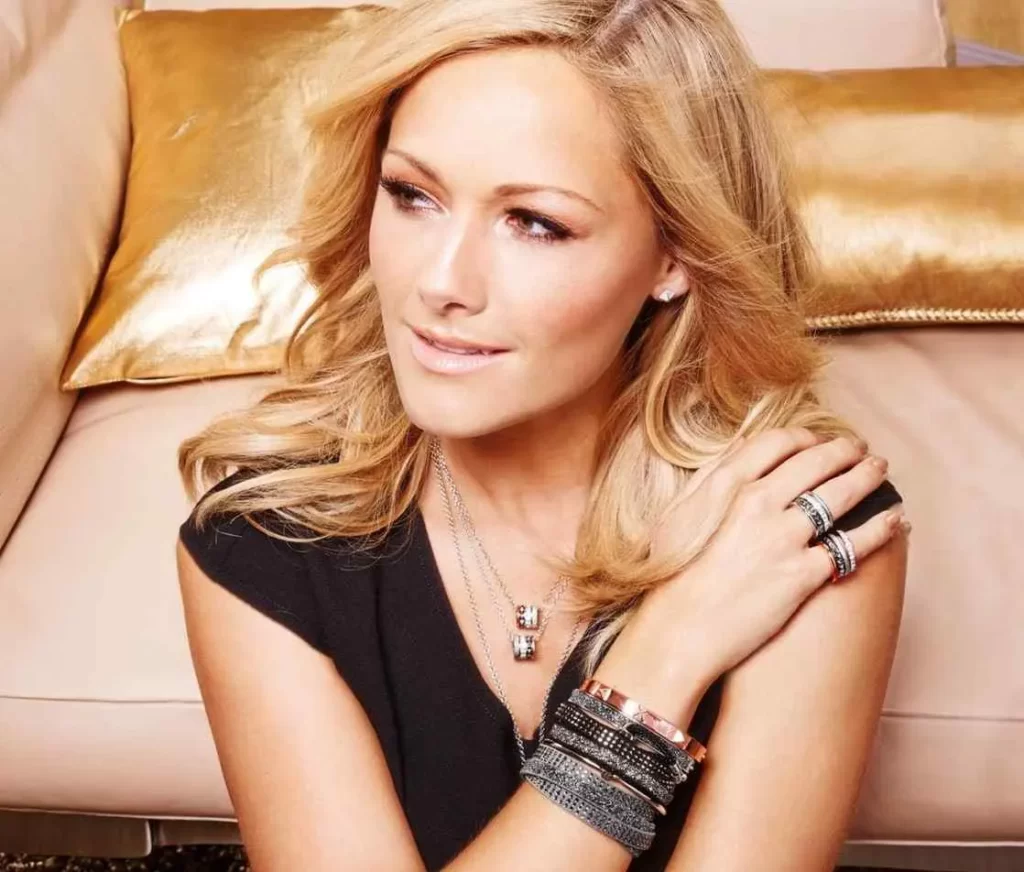 Helene-Fischer-Swimsuit-Pics