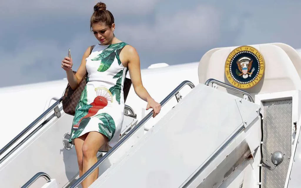 Hope-Hicks-Bathing-Suit-Photos