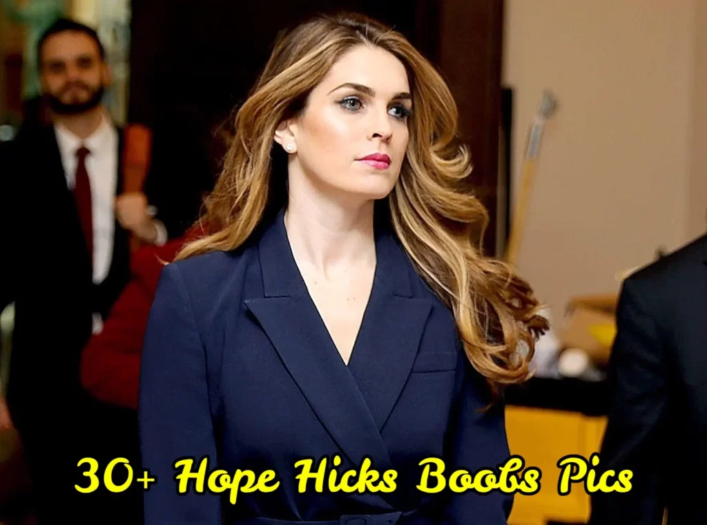 Hope-Hicks-Bikini-Images
