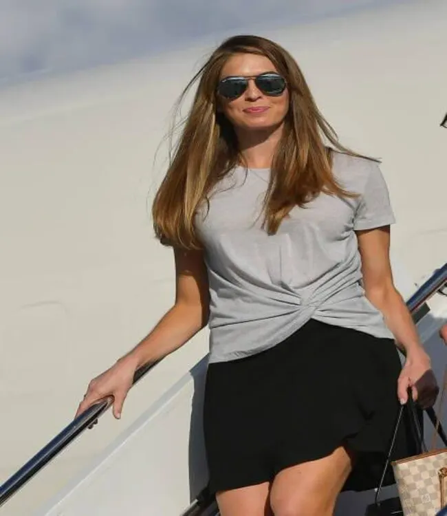 Hope-Hicks-Bikini-Photos