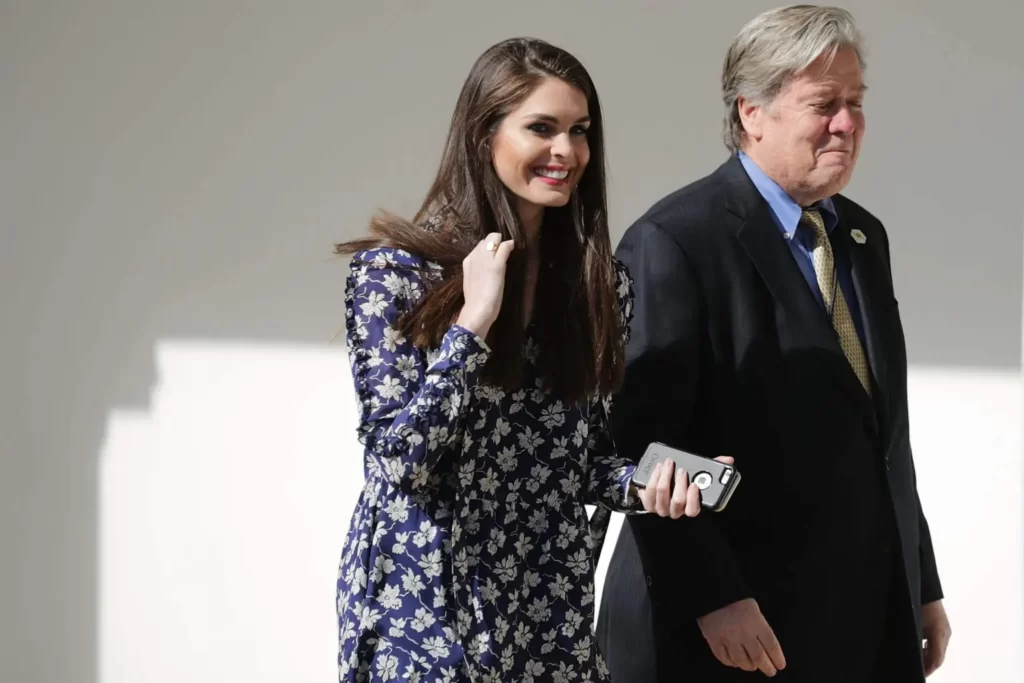 Hope-Hicks-Sexy-Looks