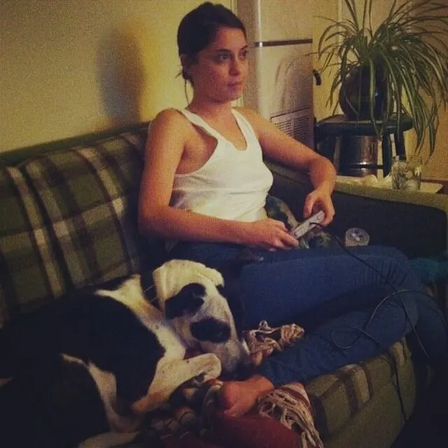 Hot-Looks-of-Rosa-Salazar