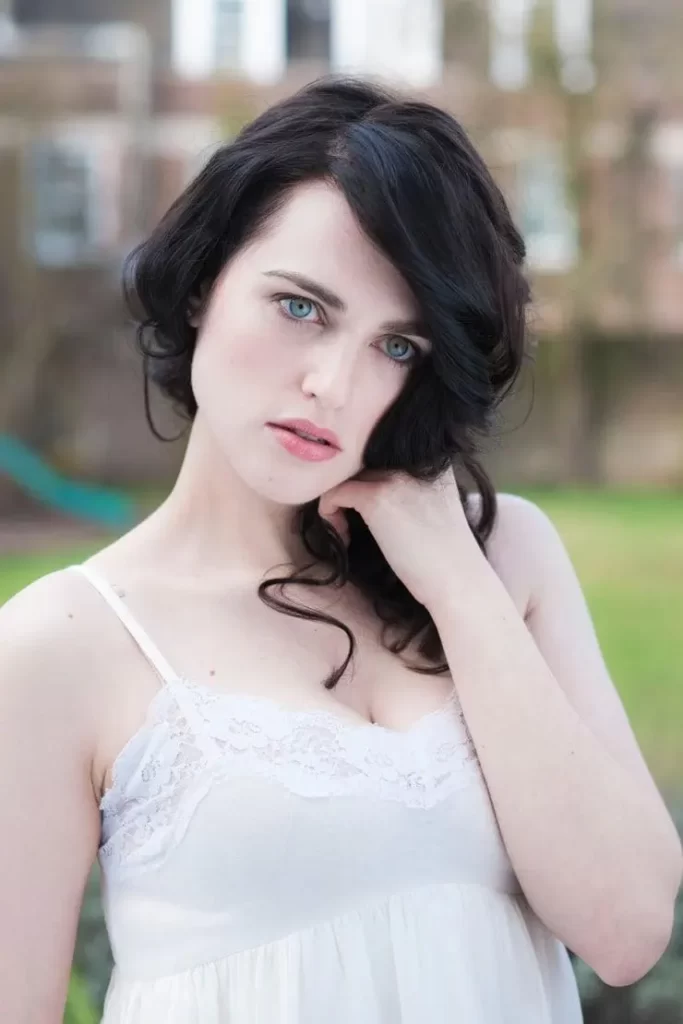 Hot-Pictures-of-Katie-Mcgrath