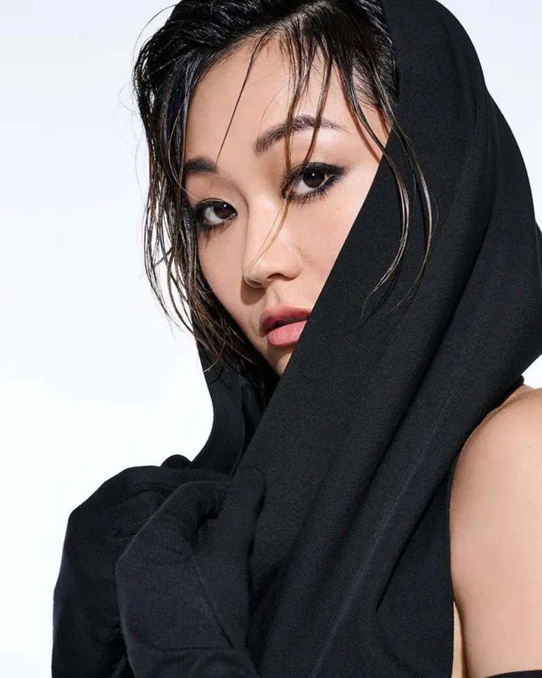 Karen-Fukuhara-Bathing-Suit-Pics