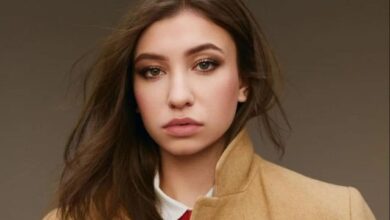 katelyn-nacon-sexy-and-hot-bikini-pictures