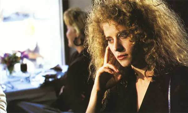 Nancy-Travis-Hot-Looks