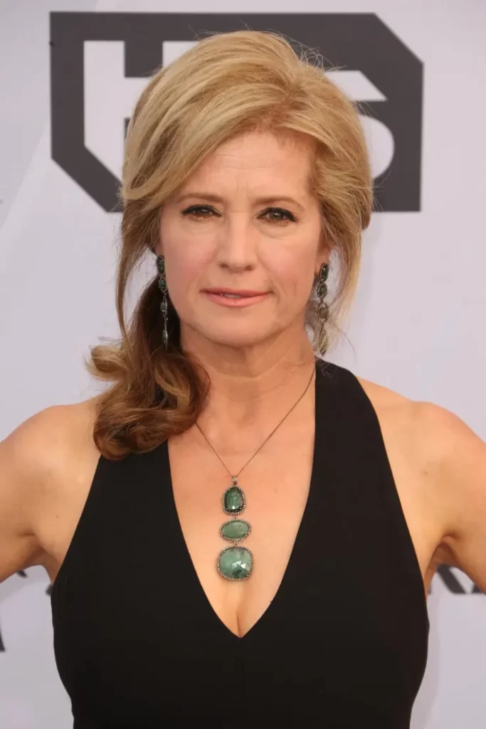 Nancy-Travis-Sexy-Looks