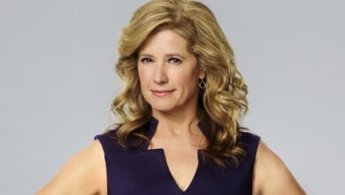 nancy-travis-hot-and-sexy-bikini-pictures