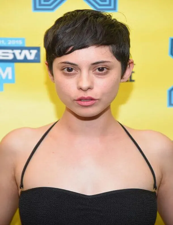 Rosa-Salazar-Swimsuit-Images