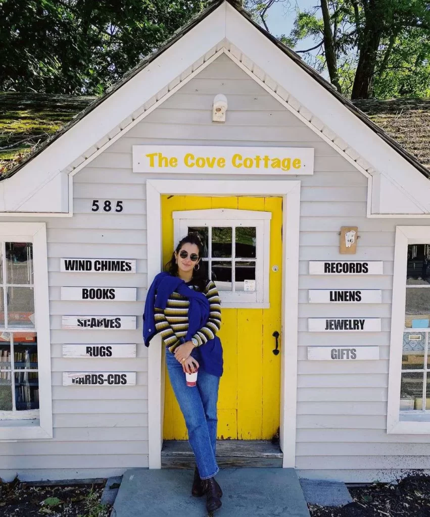 Sexy-Pics-of-Alanna-Masterson