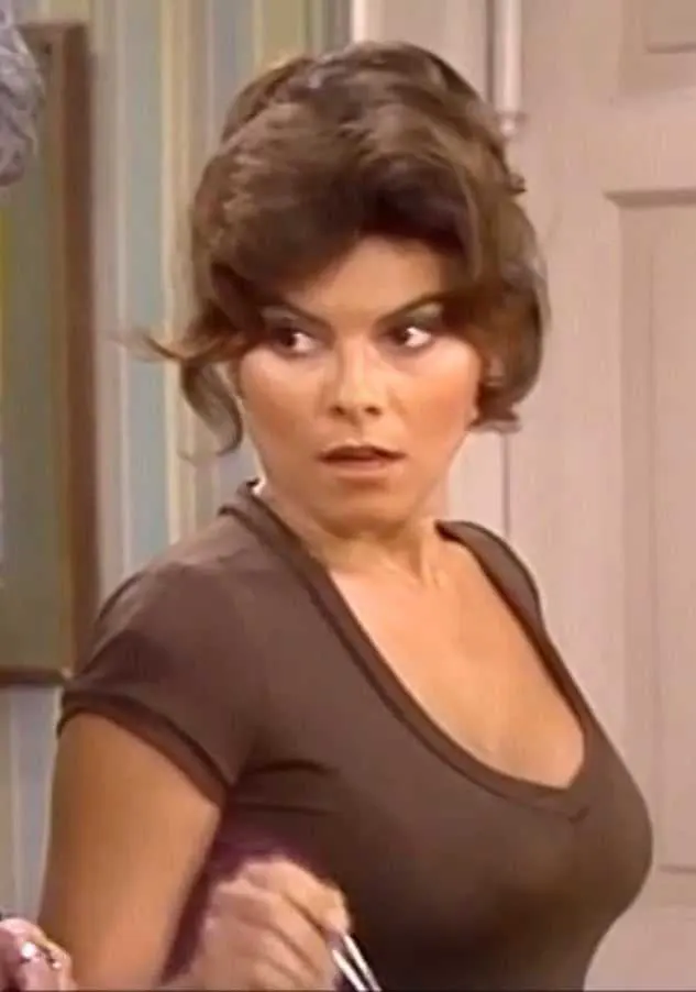 Adrienne-Barbeau-Bikini-Pics