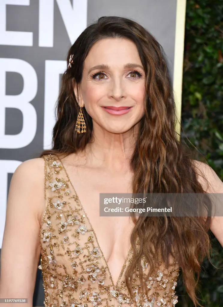 Bikini-Pictures-of-Marin-Hinkle