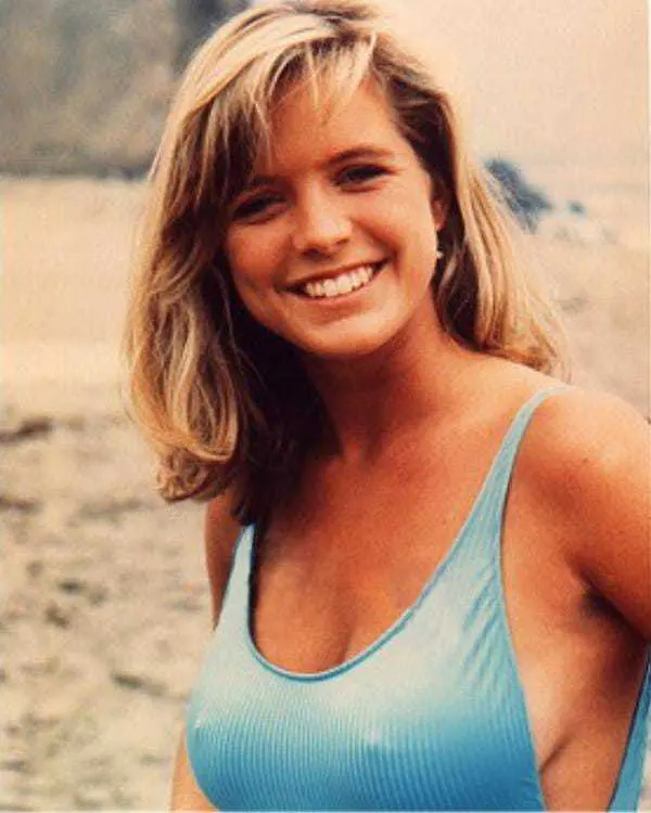 50 Courtney Thorne Smith Bikini Pictures Hot Sexy