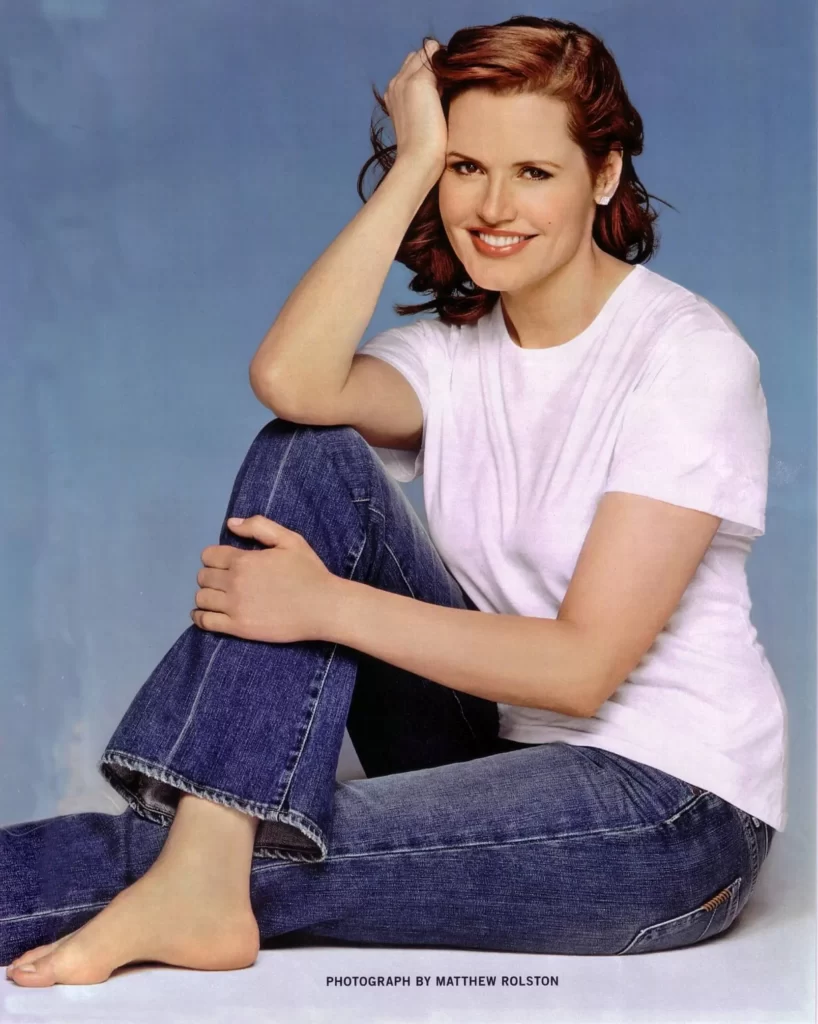 50 Geena Davis Hot and Sexy Bikini Pictures - wrongsideoftheart