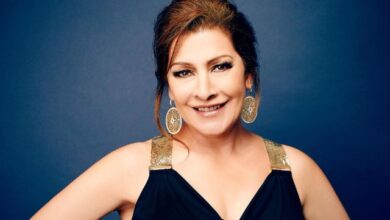 marina-sirtis-hot-and-sexy-bikini-pictures