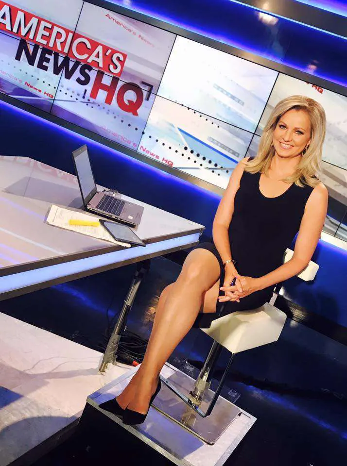 Sandra-Smith-Sexy-Pics