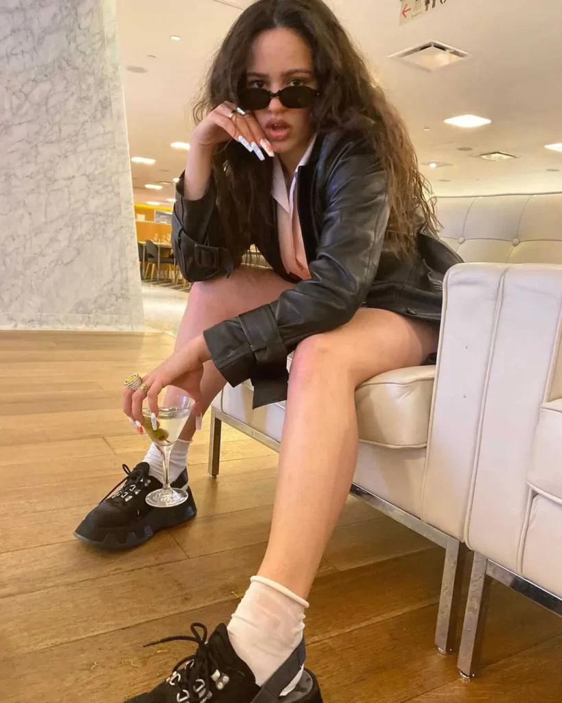 Sexy-Images-of-Rosalia